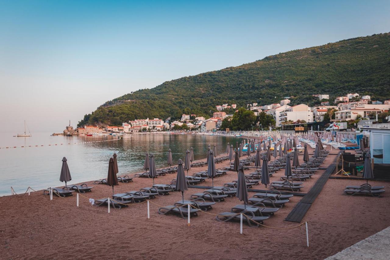 Hotel Ami Budva Petrovac المظهر الخارجي الصورة