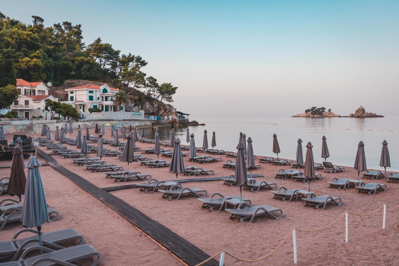 Hotel Ami Budva Petrovac المظهر الخارجي الصورة